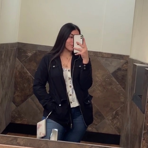 aiisliinn__
